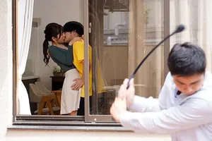 Jingdong Films JD-124 Cô gái trẻ xinh đẹp bị một kỹ thuật viên nam dụ dỗ và lừa dối bằng nhiều cách khác nhau