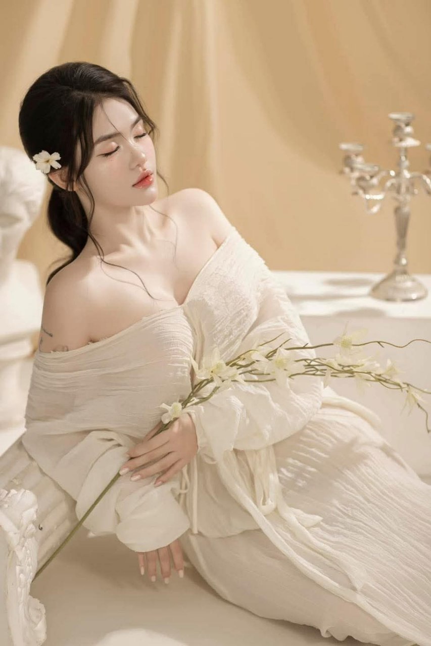 Thấy vợ sắp cưới của anh trai say xỉn, em Anh xã giở trò đồi bại
